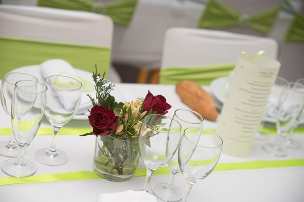 Menu mariage sur mesure "Photophore vert et ivoire"